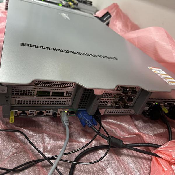 FusionServer 2288H V6 2*Xeon Gold 6342 32*32GB 2*1500W 24SFF in Stock 2288H V6 AI Server