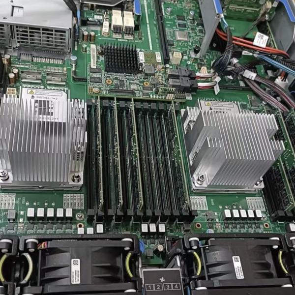 2488H V6 2U 4-socket Rack Server 8SFF SATA 480GB SSD Xeon Gold 6328HL RAID 9440-8i Power 1500W 2488H V6